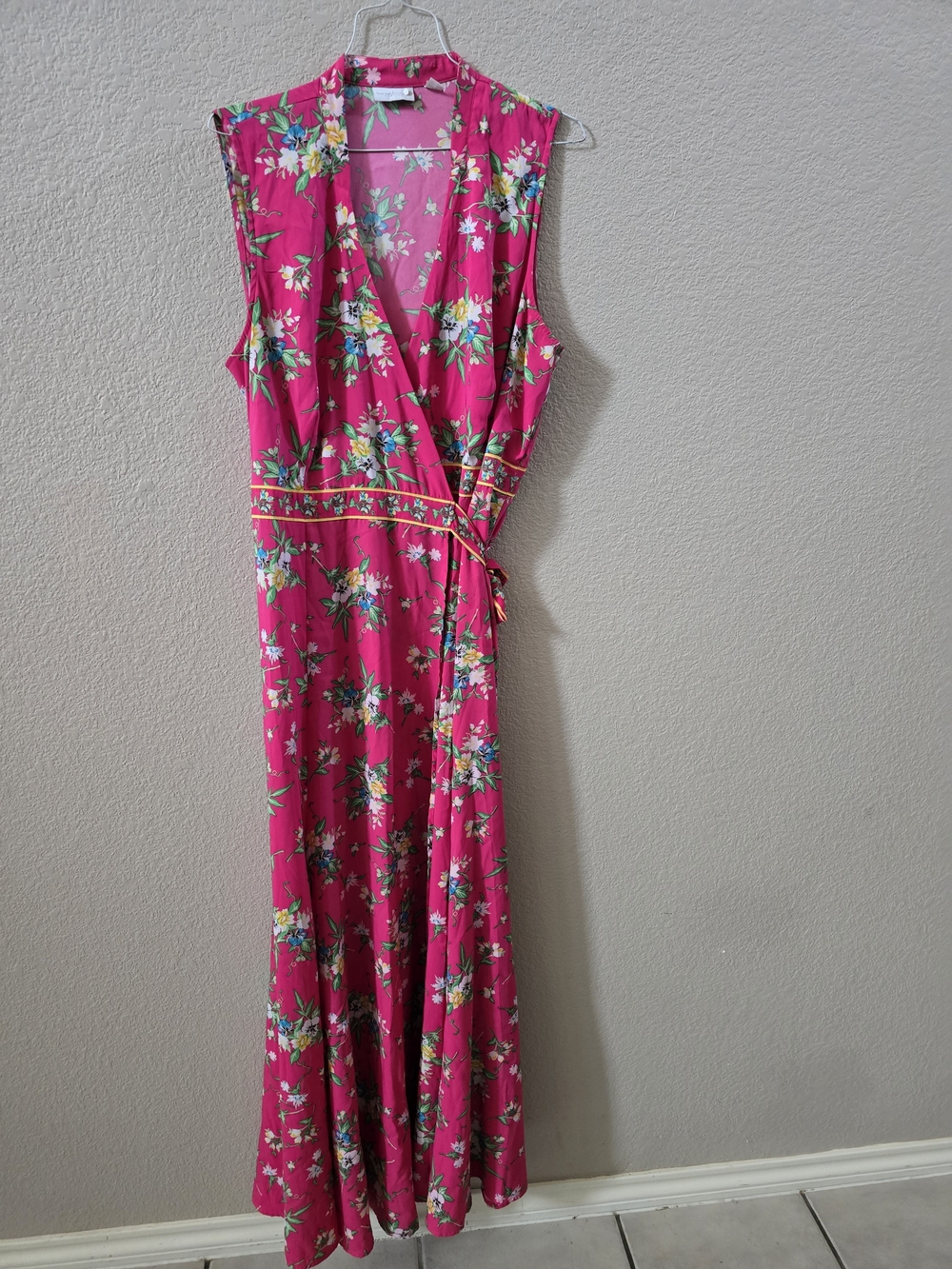 Floral Wrap Maxi Dress - Pink Sz L.